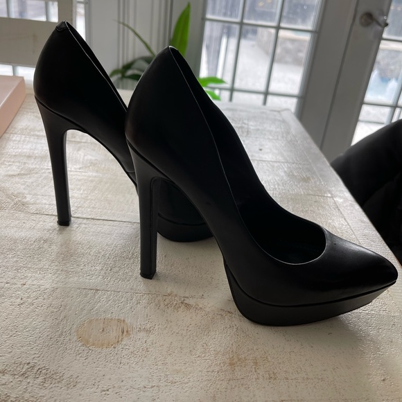 BCBGeneration Almond Toe pumps - Picture 2 of 5